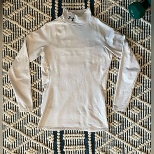 White, thermal, fitted, Under Armor thermal sport wear
